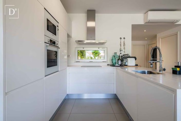 Image No.11-3 Bed Villa for sale