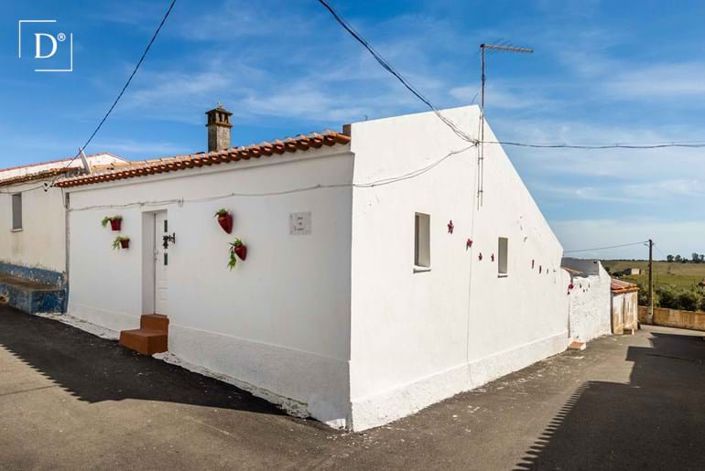 Image No.1-2 Bed Villa for sale