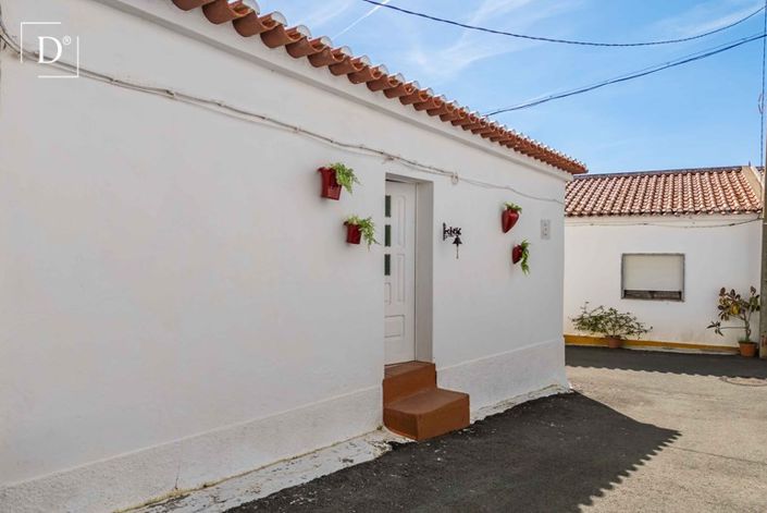 Image No.21-2 Bed Villa for sale