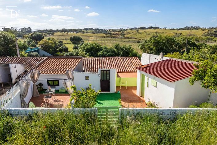 Image No.1-4 Bed Villa for sale