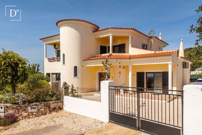 Image No.1-Villa de 4 chambres à vendre à Loule
