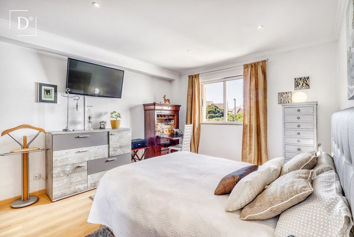 Image No.15-2 Bed Apartment for sale