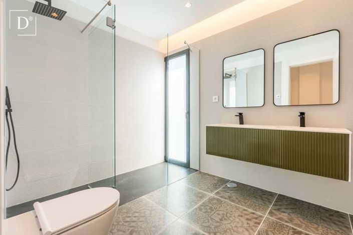 Image No.12-5 Bed Villa for sale