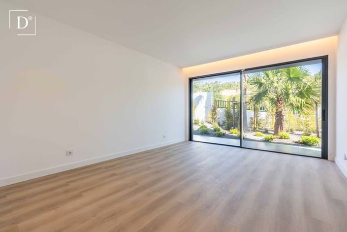 Image No.19-5 Bed Villa for sale