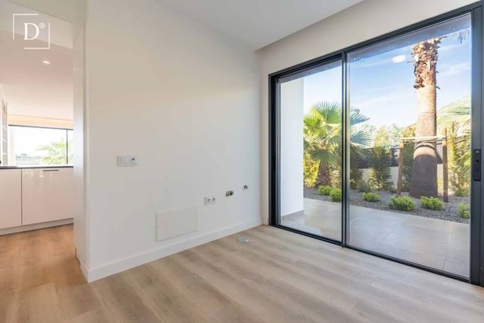 Image No.21-5 Bed Villa for sale