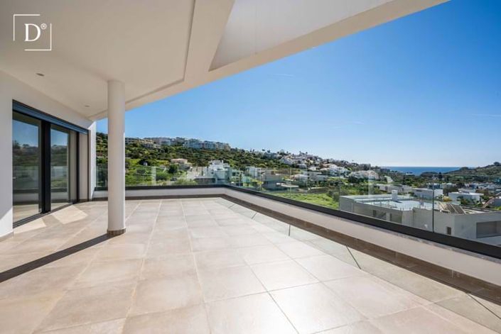 Image No.34-5 Bed Villa for sale