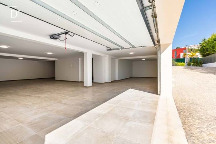 Image No.41-5 Bed Villa for sale