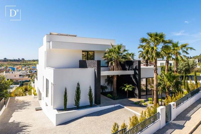 Image No.46-5 Bed Villa for sale