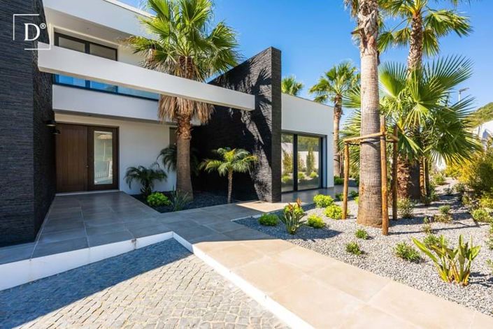 Image No.7-5 Bed Villa for sale