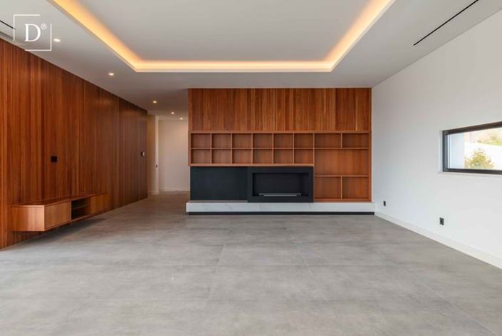 Image No.12-4 Bed Villa for sale