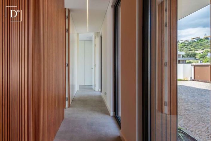 Image No.14-4 Bed Villa for sale