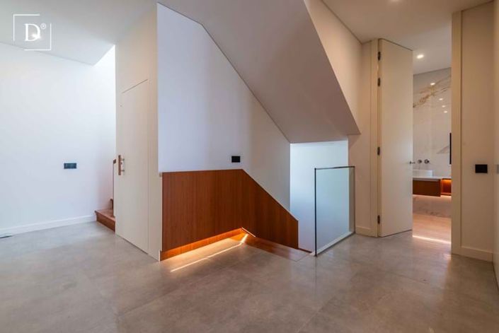 Image No.25-4 Bed Villa for sale