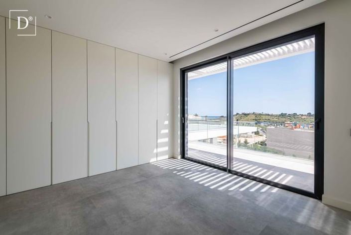 Image No.33-4 Bed Villa for sale