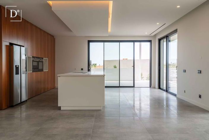 Image No.8-4 Bed Villa for sale