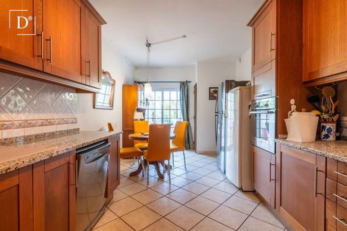 Image No.2-3 Bed Villa for sale