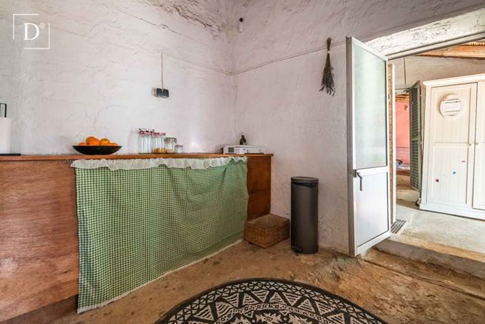 Image No.7-2 Bed Villa for sale