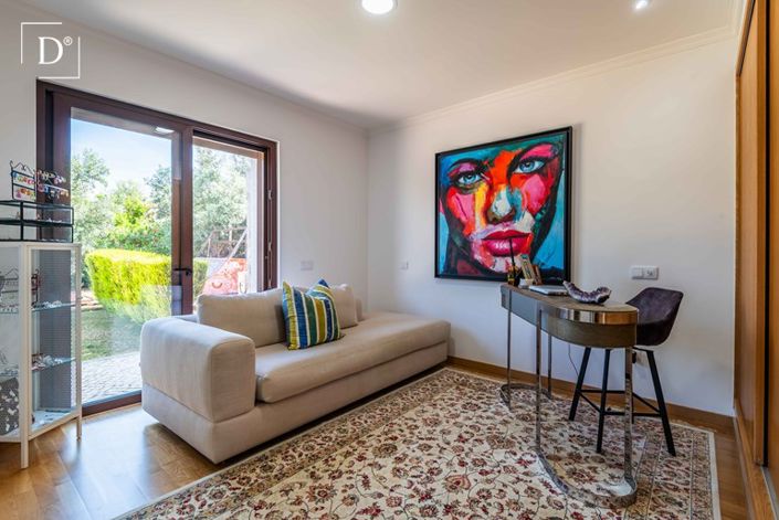 Image No.12-5 Bed Villa for sale