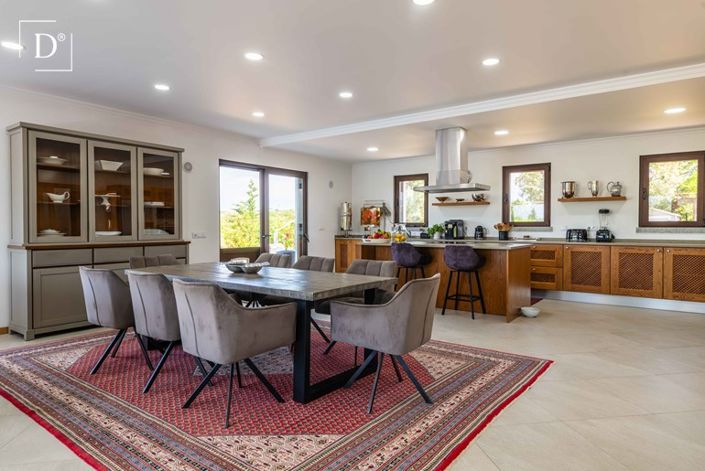 Image No.5-5 Bed Villa for sale