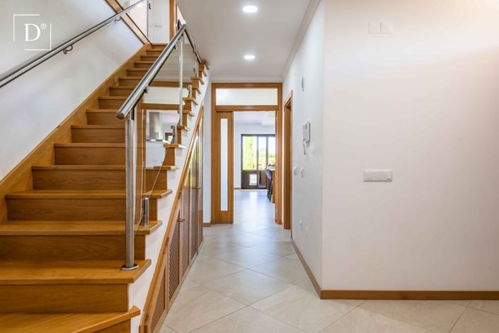 Image No.9-5 Bed Villa for sale