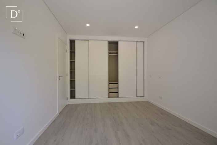 Image No.11-3 Bed Villa for sale