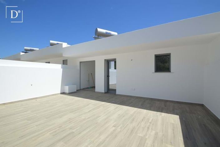 Image No.22-3 Bed Villa for sale