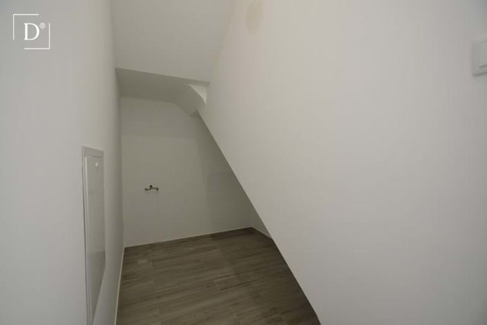 Image No.24-3 Bed Villa for sale