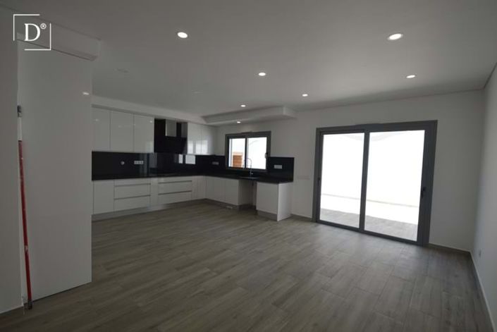 Image No.3-3 Bed Villa for sale