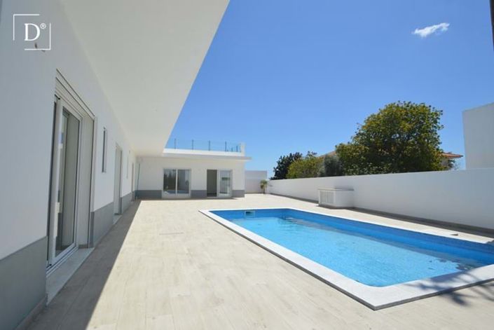 Image No.4-4 Bed Villa for sale