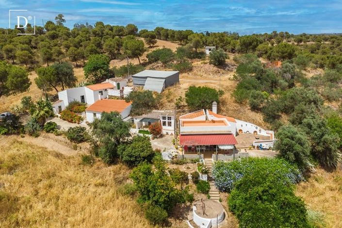 Image No.1-3 Bed Villa for sale