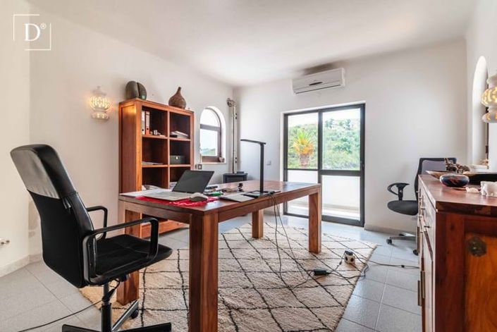 Image No.17-3 Bed Villa for sale