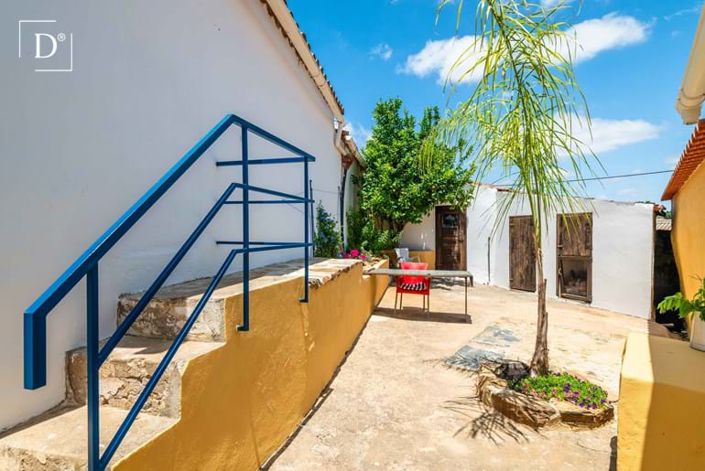Image No.1-2 Bed Villa for sale