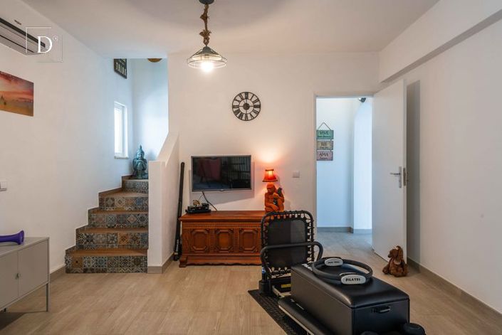 Image No.17-5 Bed Villa for sale