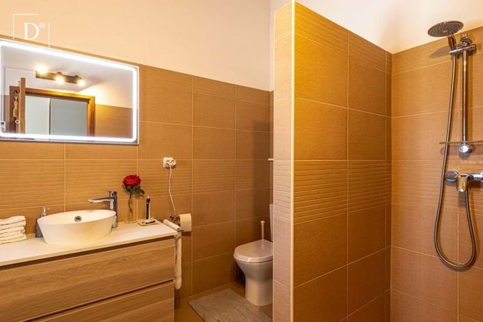 Image No.15-4 Bed Villa for sale