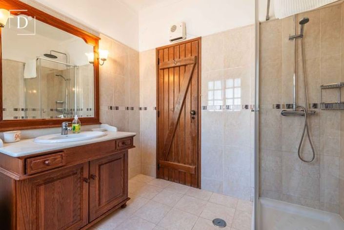 Image No.11-4 Bed Villa for sale