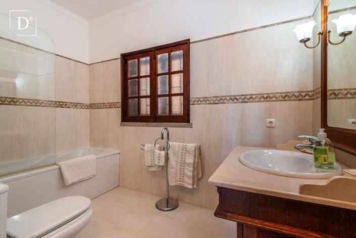 Image No.13-4 Bed Villa for sale