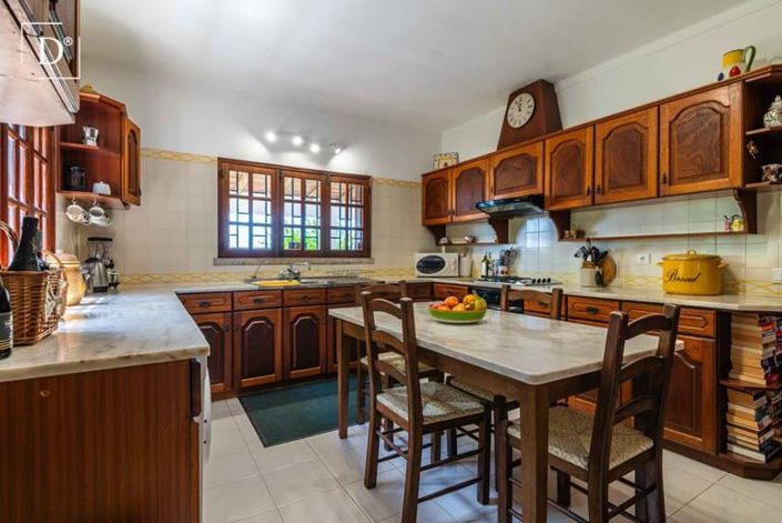 Image No.2-4 Bed Villa for sale