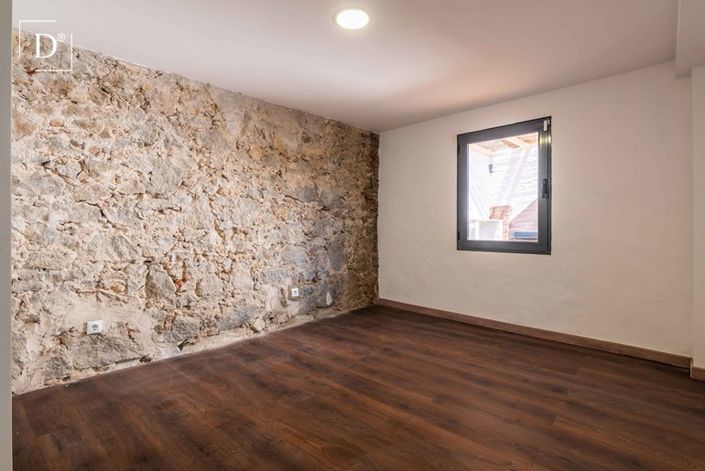 Image No.12-4 Bed Apartment for sale