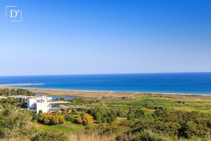 Image No.1-4 Bed Land for sale