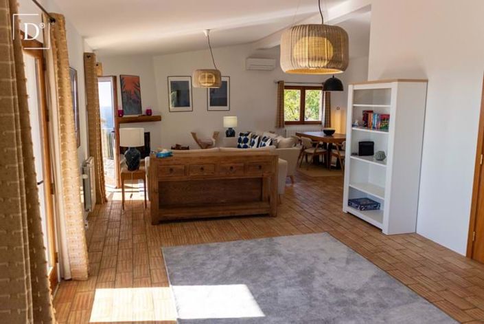 Image No.3-4 Bed Villa for sale