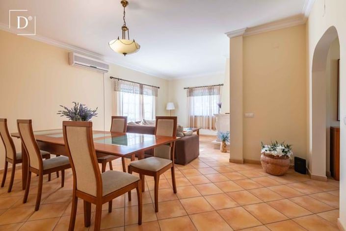 Image No.7-3 Bed Villa for sale