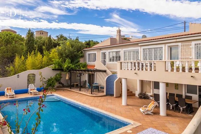 Image No.12-3 Bed Villa for sale