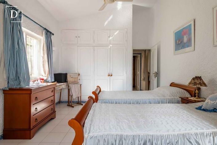 Image No.26-3 Bed Villa for sale