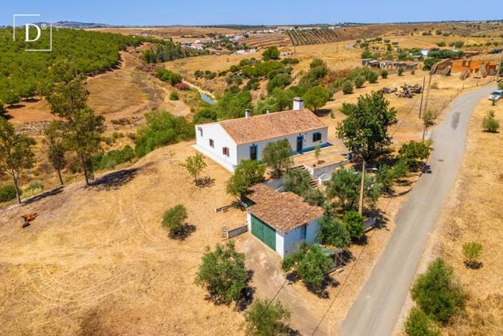 Image No.1-3 Bed Villa for sale