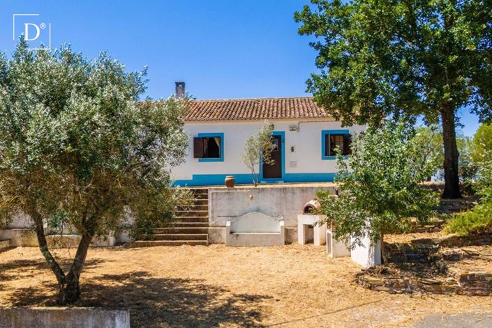 Image No.1-3 Bed Villa for sale