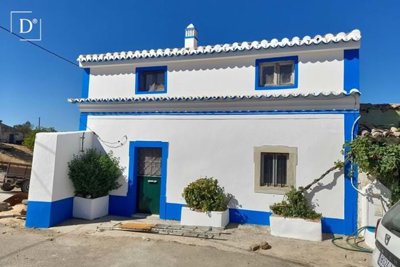 1 - Almodôvar, Villa