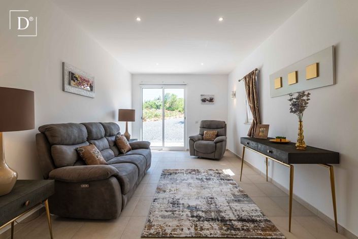 Image No.16-5 Bed Villa for sale