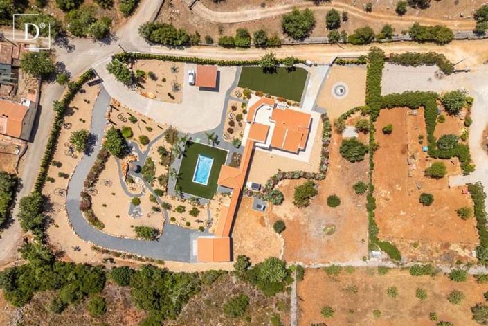 Image No.38-5 Bed Villa for sale