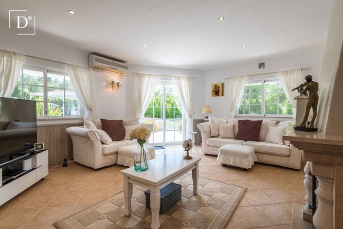 Image No.5-5 Bed Villa for sale