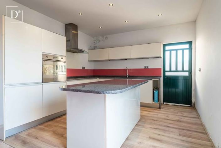 Image No.17-3 Bed Villa for sale