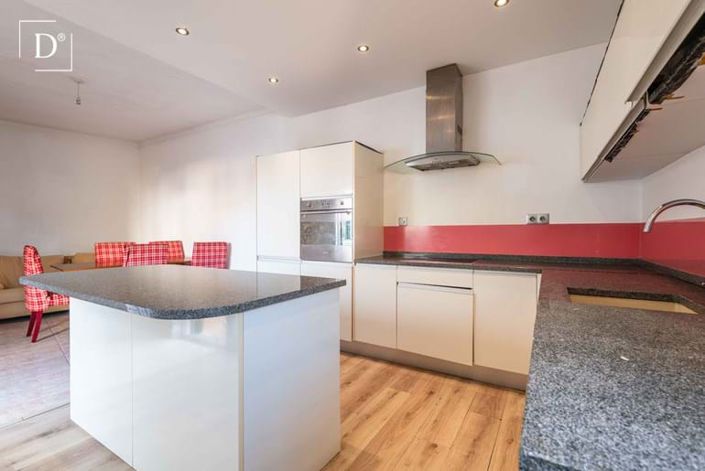 Image No.2-3 Bed Villa for sale